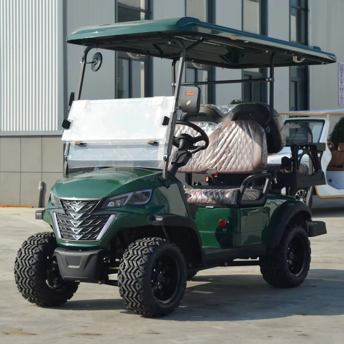 Long-lasting Battery Life  Support Color Customization 4 Seater Off Road Golf Carts with 60V Lithium Battery for Golf Course
