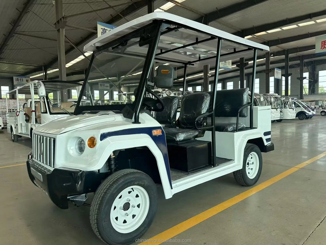 Classic 4  Seater Electric Sightseeing Bus Solar Powered Vehicle for Resort Eco-Friendly Tourist Transportation